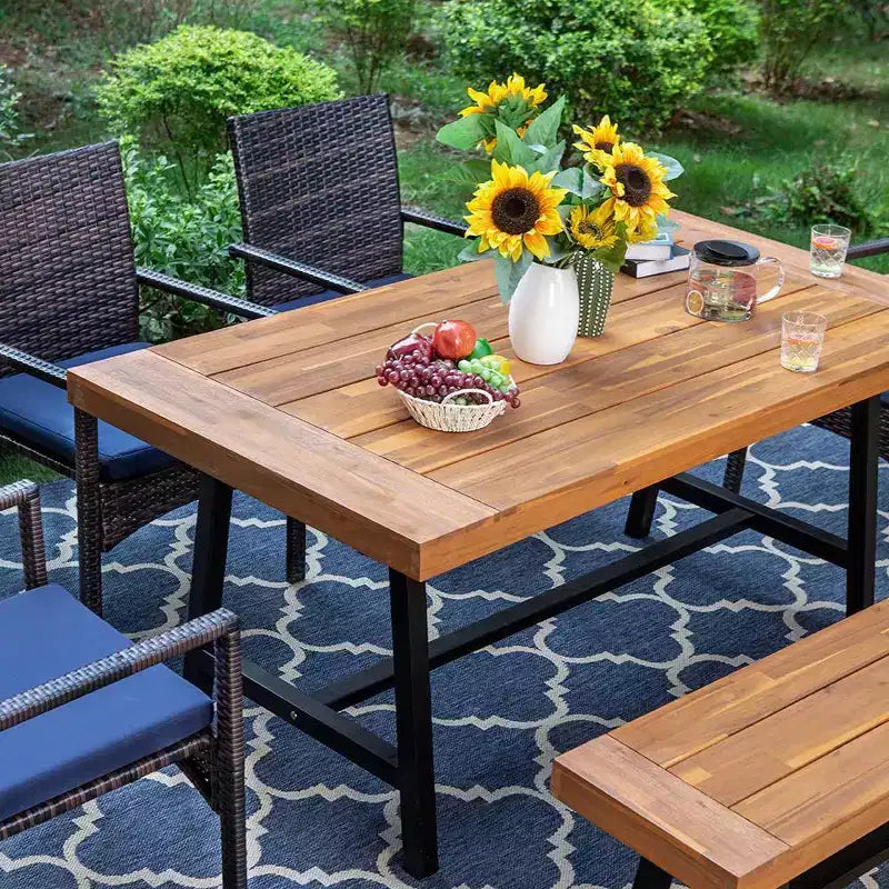 Ensemble de salle à manger 6 pièces pour patio : table en bois d'acacia, banc, 4 fauteuils en rotin – Captiva Designs