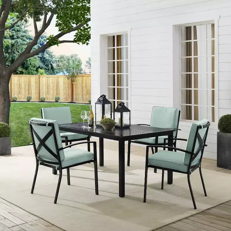 Ensemble de salle à manger d'extérieur 5 pièces Kaplan avec fauteuils Mist/Bronze huilé – Crosley : Cadre en acier, résistant aux UV, 4 places