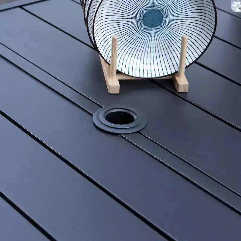 Ensemble de salle à manger d'extérieur 7 pièces avec table rectangulaire et trou pour parasol de 4 cm et fauteuils pivotants rembourrés - Captiva Design
