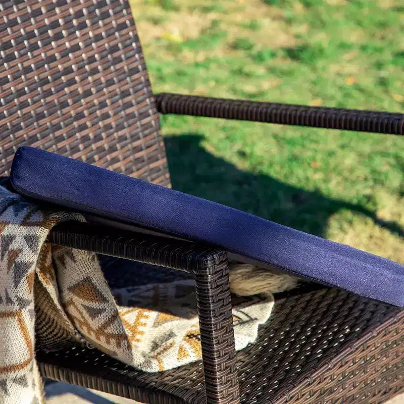 Ensemble de salle à manger 5 pièces avec table ronde et chaises en rotin - Captiva Designs : Résistant aux intempéries, trou pour parasol