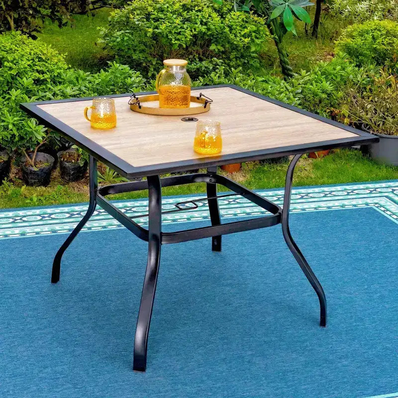Ensemble de salle à manger 5 pièces pour patio avec table carrée et fauteuils rembourrés - Captiva Designs