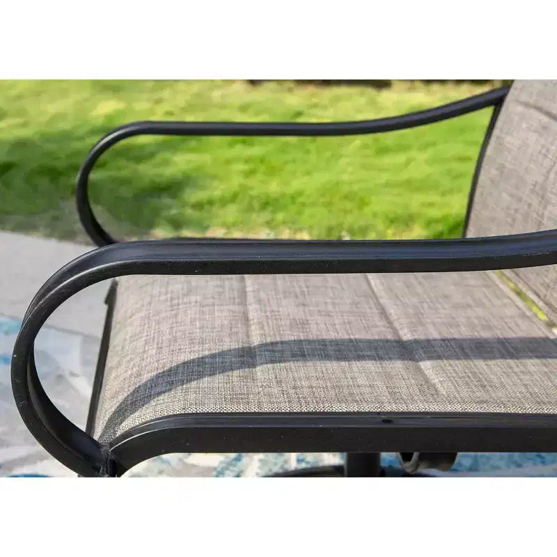 Ensemble de patio 5 pièces avec table carrée et chaises à bras pivotantes en acier à 360° - Captiva Designs