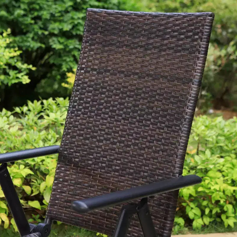 Ensemble de salle à manger d'extérieur 7 pièces Captiva Designs avec chaises en osier réglables et table en acier – Comprend un trou pour parasol