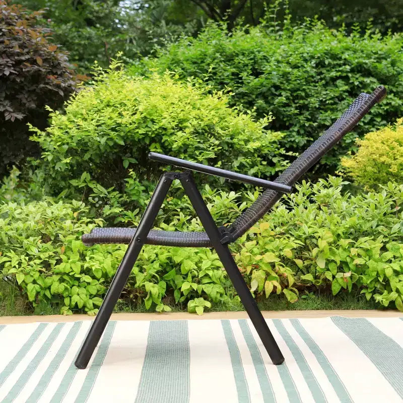 Ensemble de salle à manger d'extérieur 7 pièces Captiva Designs avec chaises en osier réglables et table en acier – Comprend un trou pour parasol