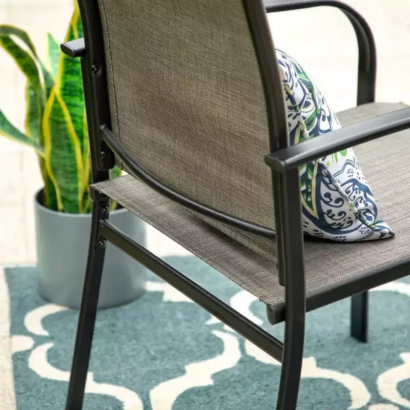 Ensemble de salle à manger d'extérieur 7 pièces Captiva Designs, table en faux bois et acier avec trou pour parasol et chaises à bras en textilène