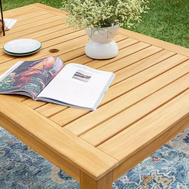 Sonoma Lane Azle – Ensemble repas pique-nique extérieur 3 pièces en teck avec osier torsadé couleur miel – Résistant aux intempéries