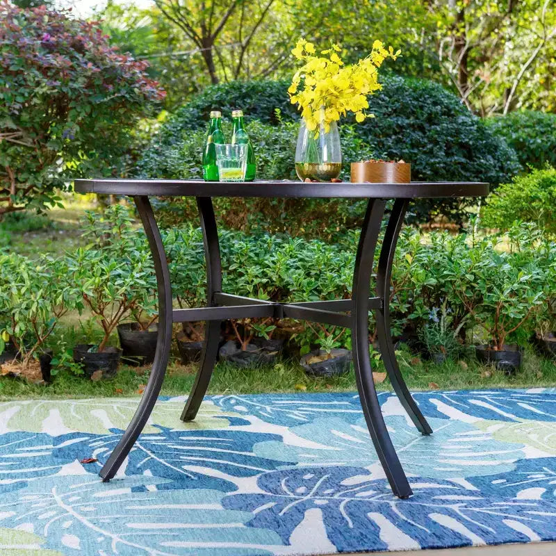 Ensemble de repas de patio 5 pièces avec table ronde et chaises à bras en textilène - Captiva Designs : Résistant aux intempéries, cadre en acier
