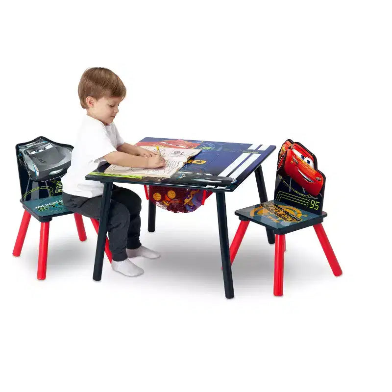 Ensemble Table et chaises pour enfants Delta Children Disney Pixar Cars avec rangement