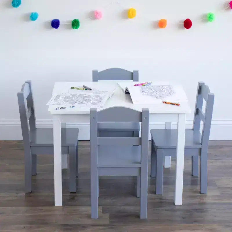 Ensemble table et chaises en bois 5 pièces pour enfants Blanc/Gris - Humble Crew : Meubles de salle à manger pour tout-petits, MDF, Rectangulaire, Âges 3+
