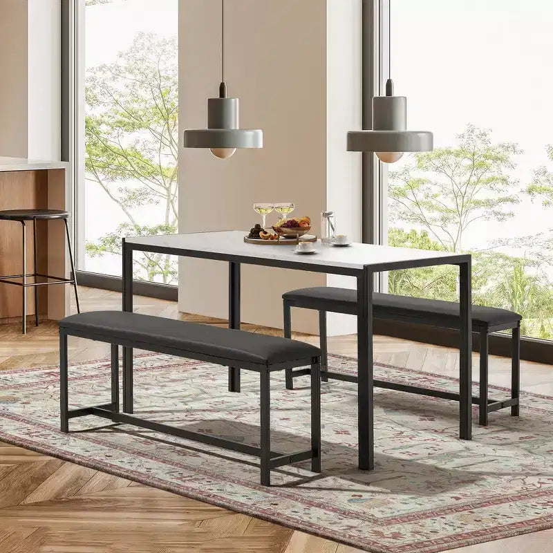 Ensemble de table à manger EROMMY peu encombrant, comprenant une table élégante en faux marbre ou grain de bois avec des chaises modernes