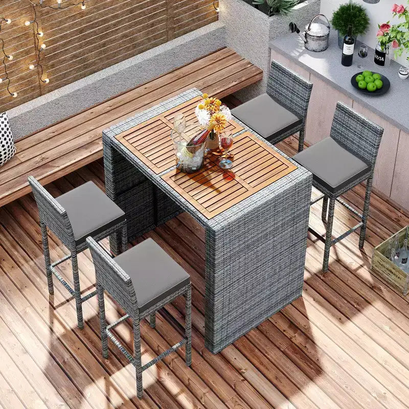 Ensemble de bar 5 pièces d'extérieur en rotin PE Whisen avec plateau de table pliable et coussins