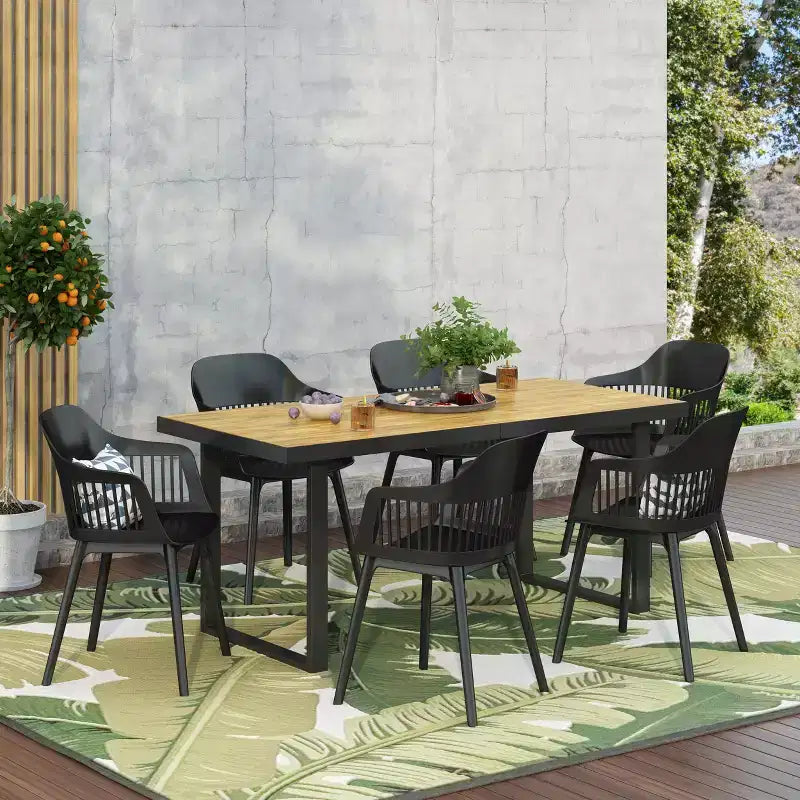 Ensemble de salle à manger d'extérieur 7 pièces Christopher Knight Home Requeta en bois d'acacia et résine avec table à manger de 70,25 po, Noir/Teck
