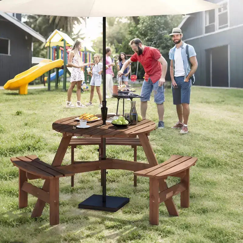 Table de pique-nique ronde Costway 6 places avec 3 bancs intégrés, 2 trous pour parasol, Marron/Jaune