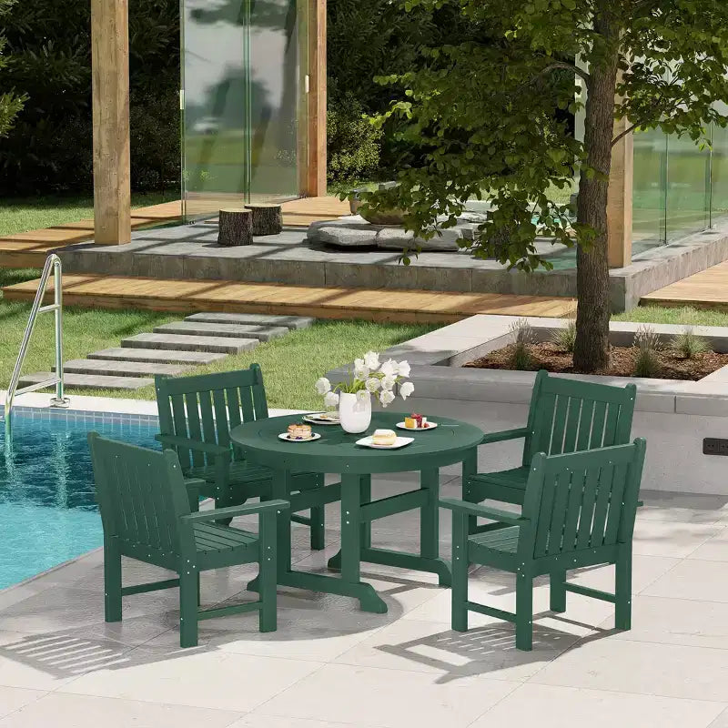 Ensemble de salle à manger WestinTrends Malibu 5 pièces avec chaises et table ronde en PEHD pour patio extérieur