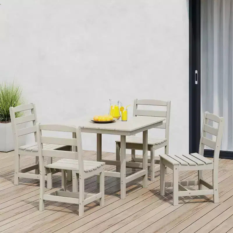 Ensemble de salle à manger d'extérieur WestinTrends Ashore 5 pièces avec table carrée en HDPE et chaises sans accoudoirs