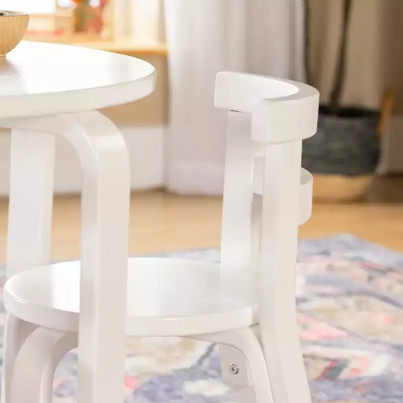 Guidecraft Table et chaises pour enfants Nordic - Blanc : Table ronde en bois pour tout-petits pour les travaux manuels et l'écriture | Meubles de salle de jeux | Table d'activités pour enfants avec 4 chaises