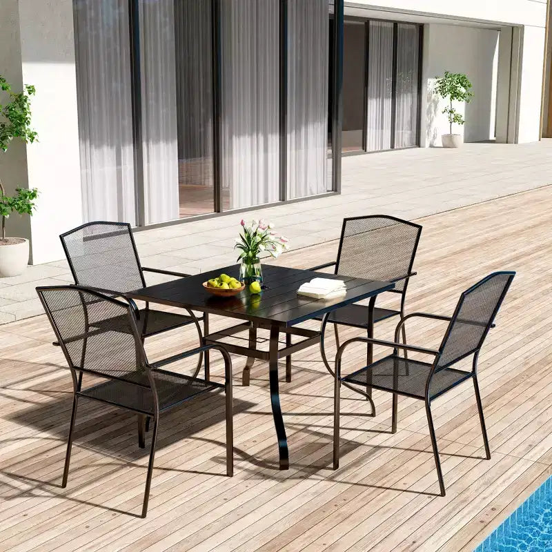 CLIHOME Ensemble de salle à manger d'extérieur 5 pièces, avec table carrée avec trou pour parasol et chaises en maille
