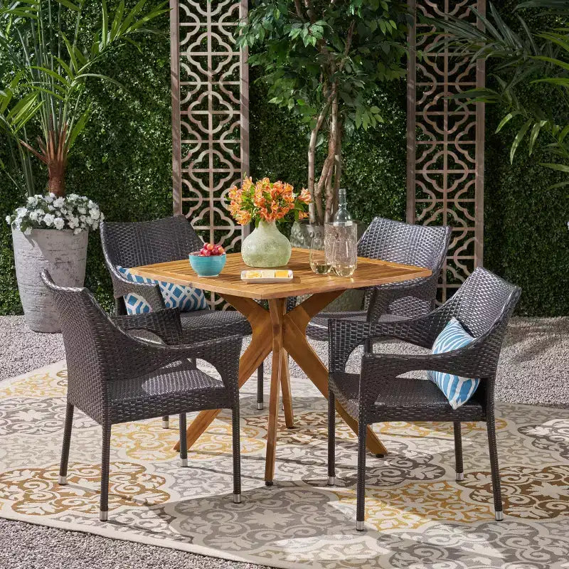 Christopher Knight Home Laura Ensemble de salle à manger 5 pièces en rotin et fer avec table en bois d'acacia à piètement en X