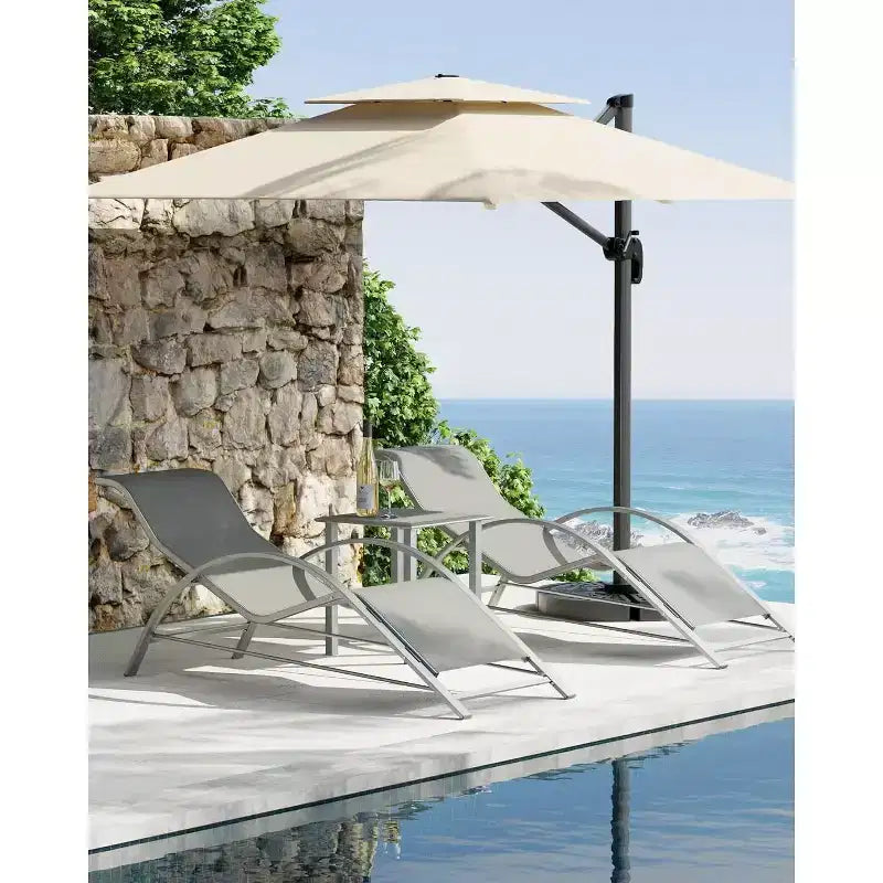 Ensemble de 3 chaises longues de patio, chaises longues d'extérieur pour piscine/plage avec accoudoirs et table d'appoint, pour le bord de la piscine, le jardin