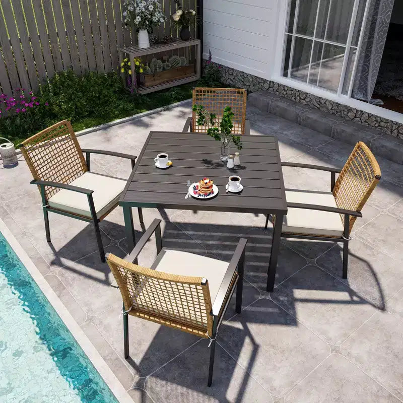 LAUSAINT HOME Ensemble de salle à manger d'extérieur en rotin 5 pièces Table et chaises d'extérieur en rotin pour jardin et piscine