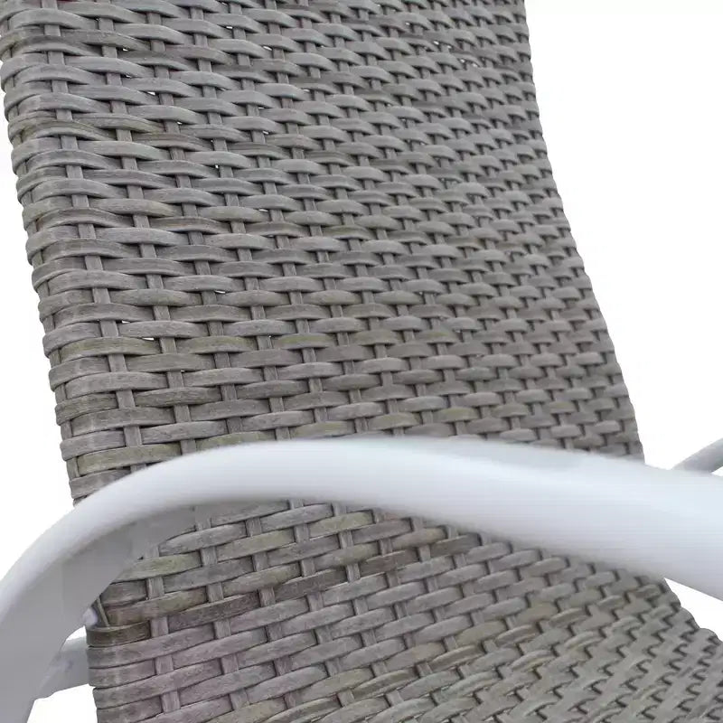 Ensemble repas rond 5 pièces Courtyard Casual Santa Fe de 122 cm avec fauteuils à bascule pivotants en osier Comprend une table ronde et 4 fauteuils à bascule pivotants en osier