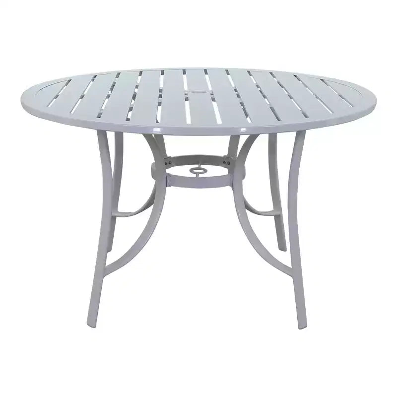 Ensemble repas rond 5 pièces Courtyard Casual Santa Fe de 122 cm avec fauteuils à bascule pivotants en osier Comprend une table ronde et 4 fauteuils à bascule pivotants en osier