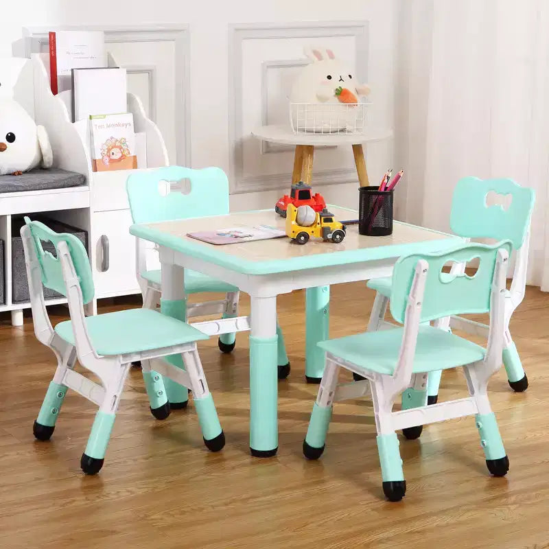 Ensemble table et 4 chaises GustoWave pour enfants, table réglable en hauteur (23") et 4 chaises pour tout-petits avec pieds antidérapants et plateau de bureau anti-graffiti avec organisateur