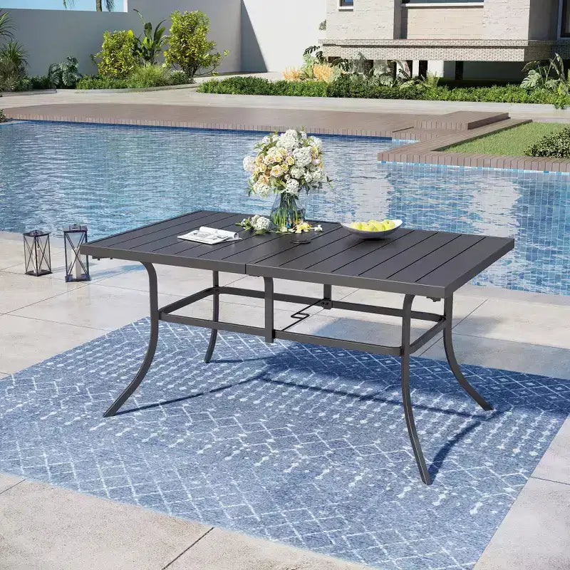 Captiva Designs - Table à manger rectangulaire en acier, 8 places, avec plateau à lattes, chaises en acier noir et parasol beige