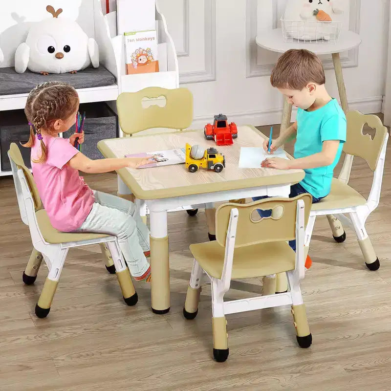 Ensemble Table et 4 Chaises pour Enfants, Hauteur Réglable 48-60 cm, Pieds Antidérapants, Plateau Anti-Graffiti Facile à Nettoyer, Table d'Activités pour Tout-Petits à la Maison, en Crèche