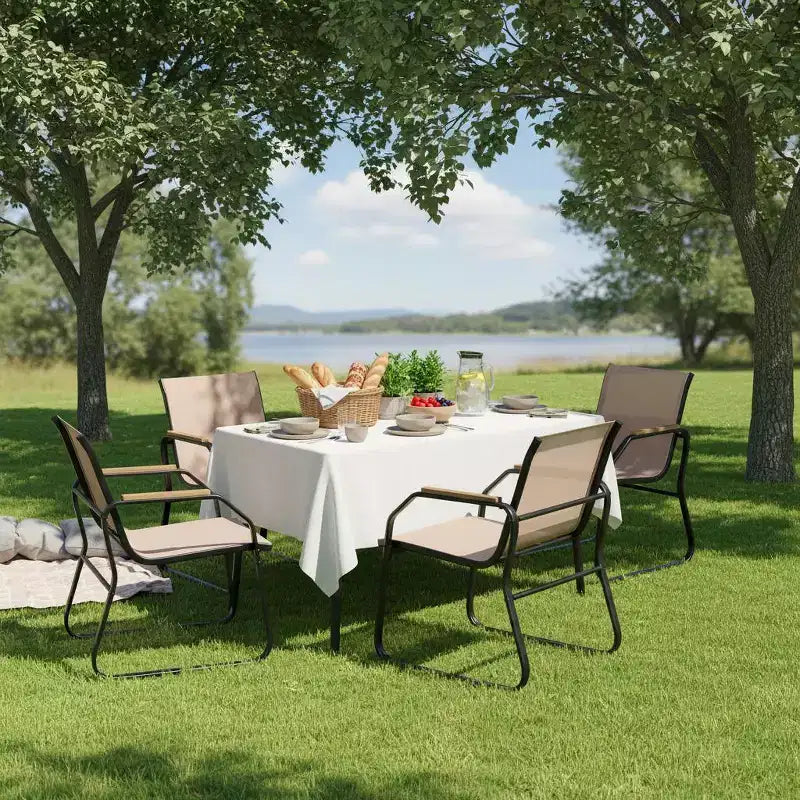 Ensemble de salle à manger de patio 5 pièces Gymax avec accoudoirs aspect bois, cadre en métal durable et plateau DPC