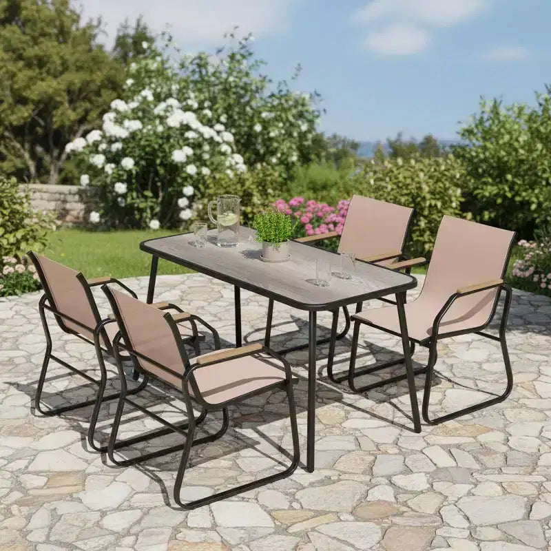 Ensemble de salle à manger de patio 5 pièces Gymax avec accoudoirs aspect bois, cadre en métal durable et plateau DPC