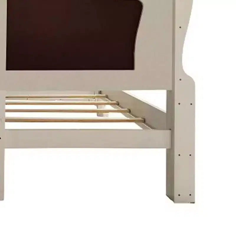 Grand lit double 92" avec sculptures de style rococo et similicuir
