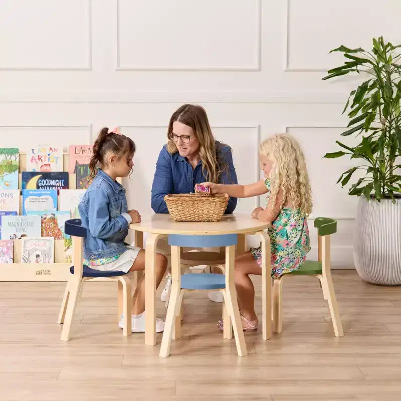 Ensemble de 5 meubles pour enfants ECR4Kids, table en bois courbé et chaises à dossier incurvé