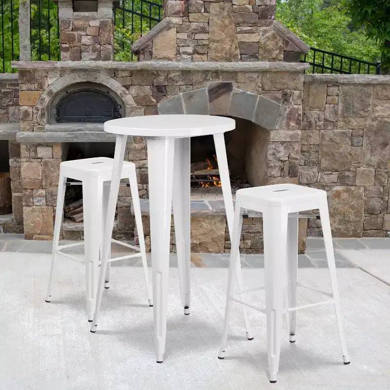 Ensemble table de bar ronde en métal de 24 po de qualité commerciale Flash Furniture pour l'intérieur et l'extérieur avec 2 tabourets sans dossier à assise carrée