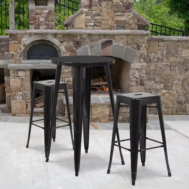 Ensemble table de bar ronde en métal de 24 po de qualité commerciale Flash Furniture pour l'intérieur et l'extérieur avec 2 tabourets sans dossier à assise carrée