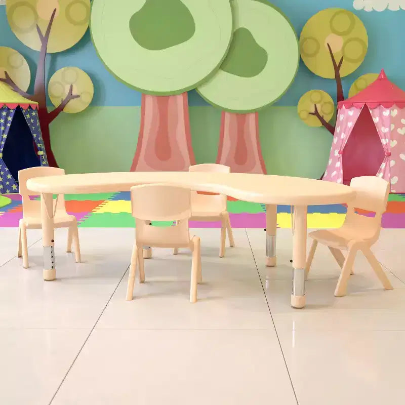 Ensemble de table d'activités en plastique demi-lune Emma et Oliver 35 po L x 65 po l réglable en hauteur avec 4 chaises