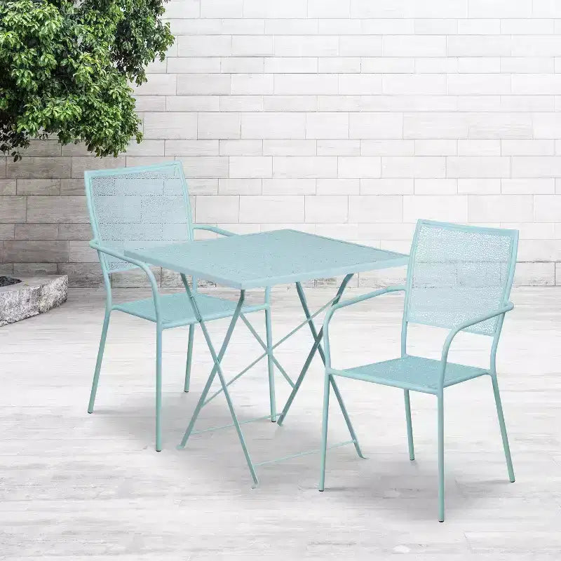 Ensemble table de jardin pliante carrée en métal Emma et Oliver Commercial 28 po avec 2 chaises à dossier carré