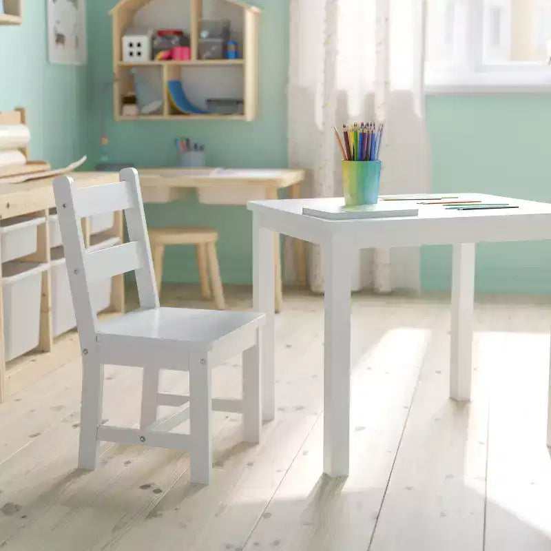 Flash Furniture Ensemble table et chaises pour enfants en bois massif pour salle de jeux, chambre, cuisine - Ensemble de 3 pièces