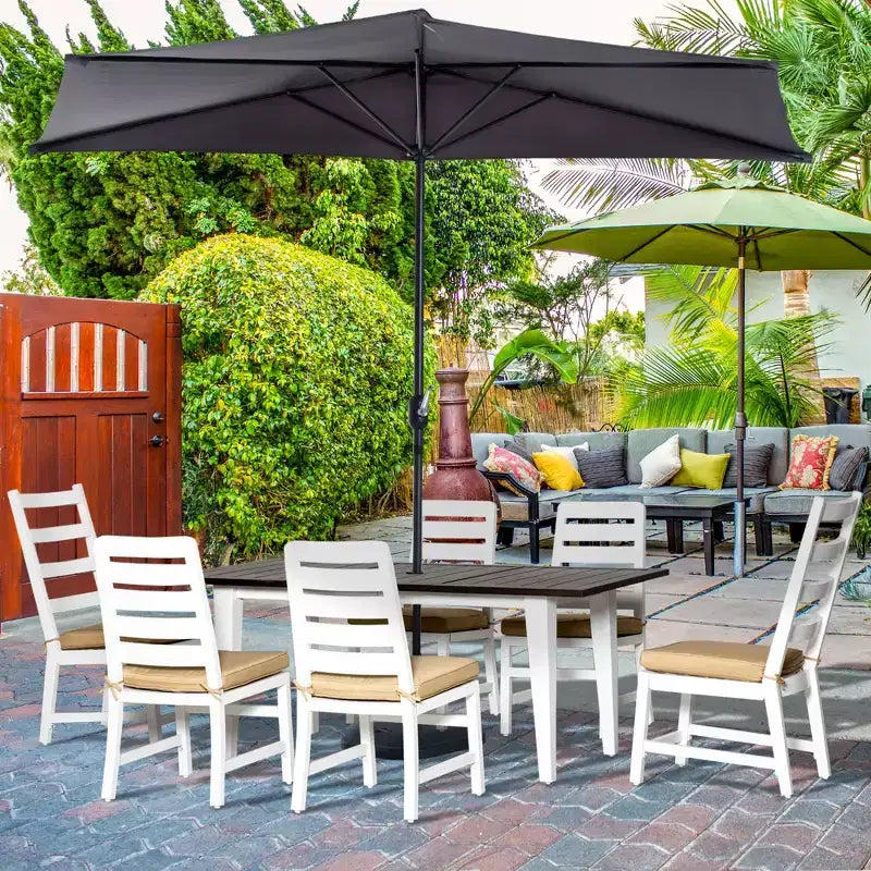 Outsunny Ensemble de salle à manger de patio pour 6 personnes, ensemble de meubles d'extérieur avec table et chaises, coussins, trou pour parasol pour jardin, cour ou piscine, beige