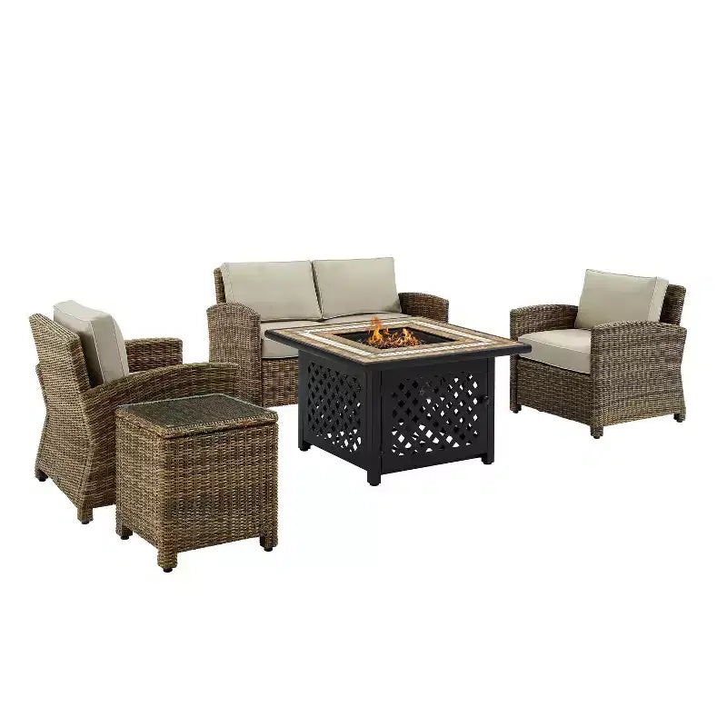 Ensemble de mobilier de patio d'extérieur Crosley Bradenton 5 pièces en acier avec foyer