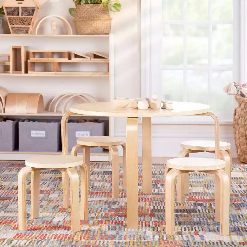 Ensemble Table et Chaises Nordiques Guidecraft pour Enfants : Table d'Activité Ronde en Bois pour Salle de Jeux et Salle de Classe pour Tout-Petits avec 4 Tabourets