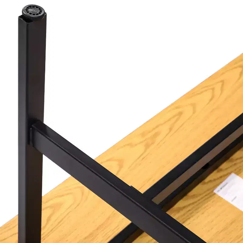 Table de conférence commerciale de 60x30 avec plateau en stratifié double face de 1 po d'épaisseur avec bordure en PVC et piètement en acier robuste en forme de A