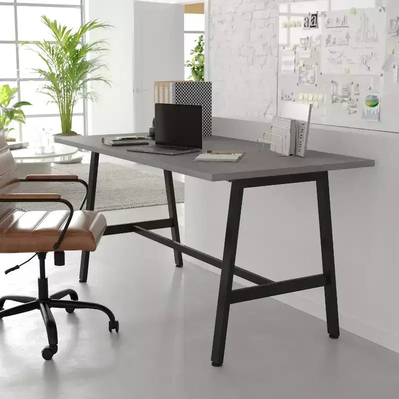 Table de conférence commerciale de 60x30 avec plateau en stratifié double face de 1 po d'épaisseur avec bordure en PVC et piètement en acier robuste en forme de A