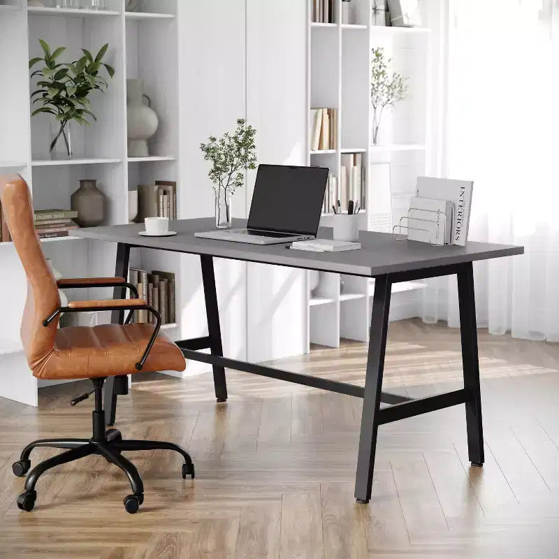 Table de conférence commerciale de 60x30 avec plateau en stratifié double face de 1 po d'épaisseur avec bordure en PVC et piètement en acier robuste en forme de A