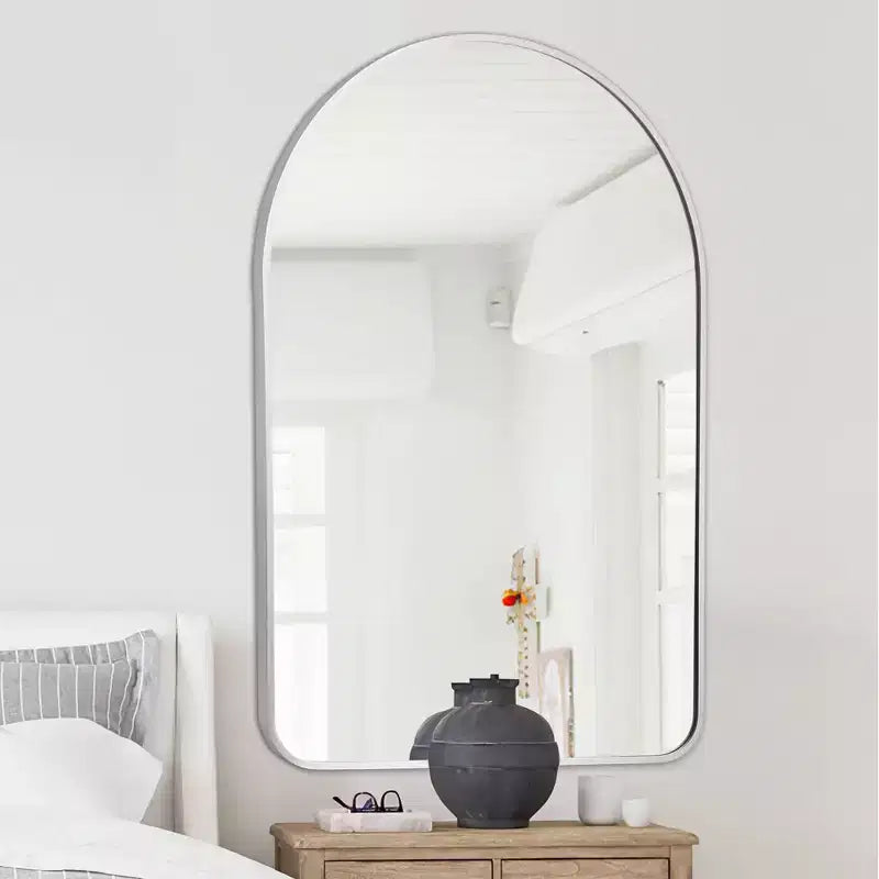 Miroir mural décoratif rectangulaire simple et moderne avec dessus arrondi