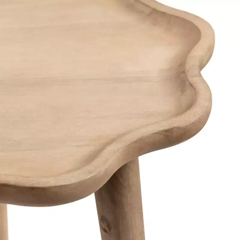 Table d'appoint en bois festonné