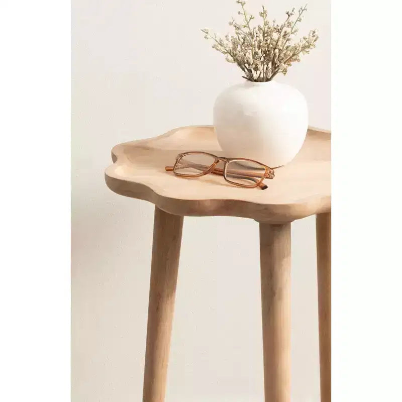 Table d'appoint en bois festonné