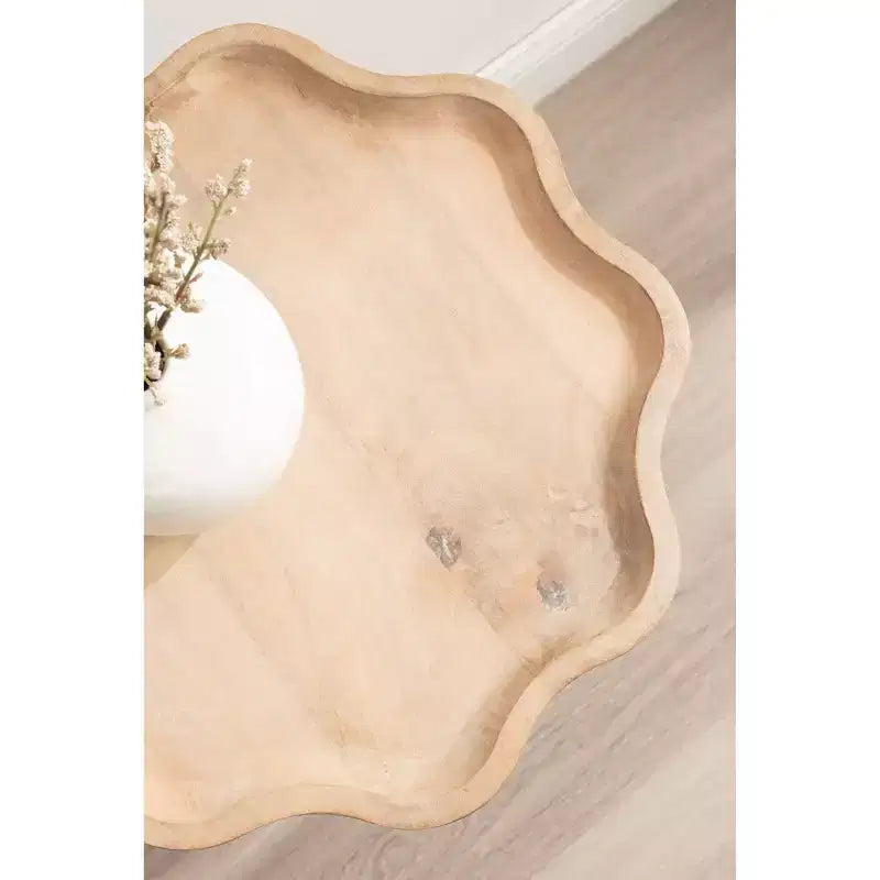 Table d'appoint en bois festonné