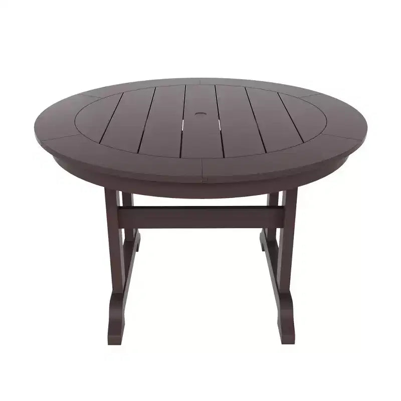 Ensemble de 5 pièces WestinTrends : Table de salle à manger ronde et fauteuils coquille pour extérieur
