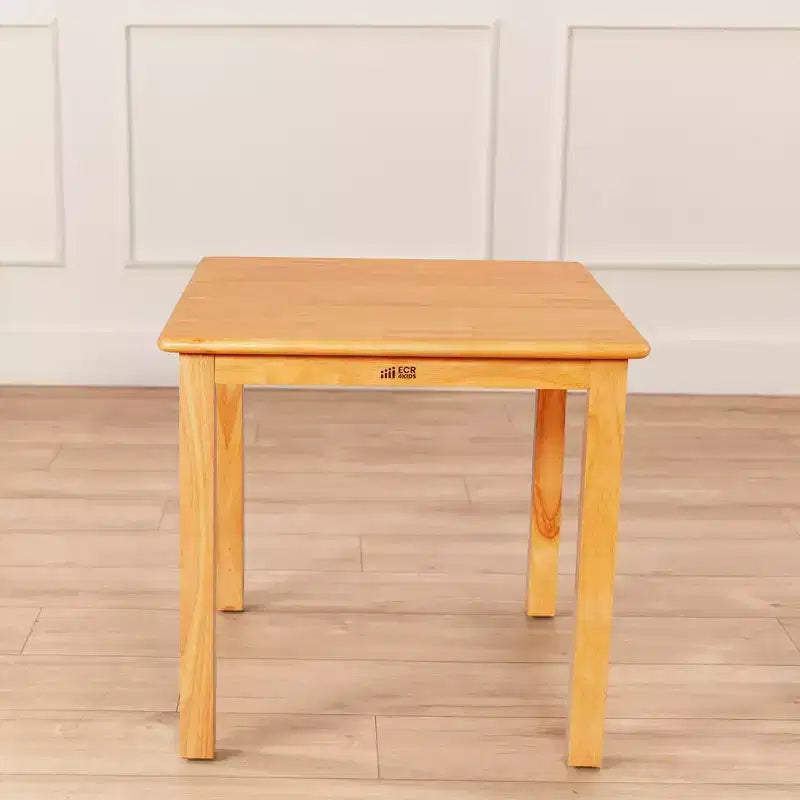 Table en bois dur ECR4Kids 24 po x 24 po et deux chaises 12 po, 3 pièces